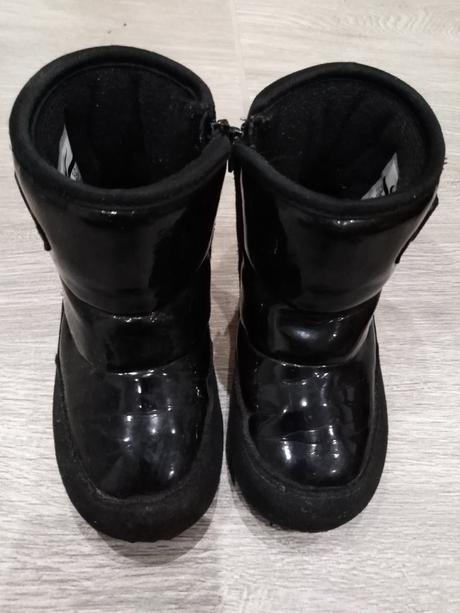 Kotnikove cizmicky, nike,24