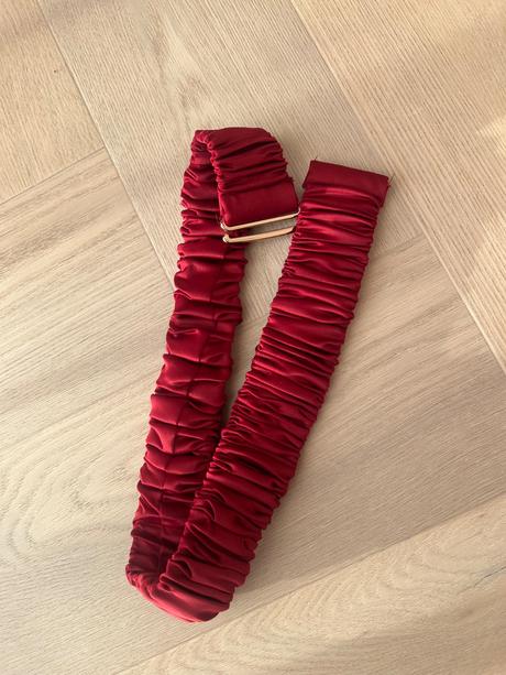 Elegantné šaty, s