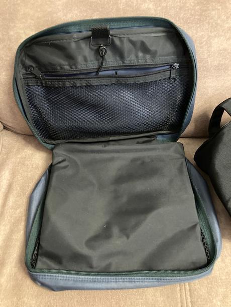 Kozmeticke tasticky na cestovanie, 