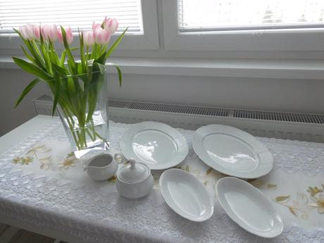 Tanier oval 2x +mliekovník+cukorníčka+tanierik 2x, 