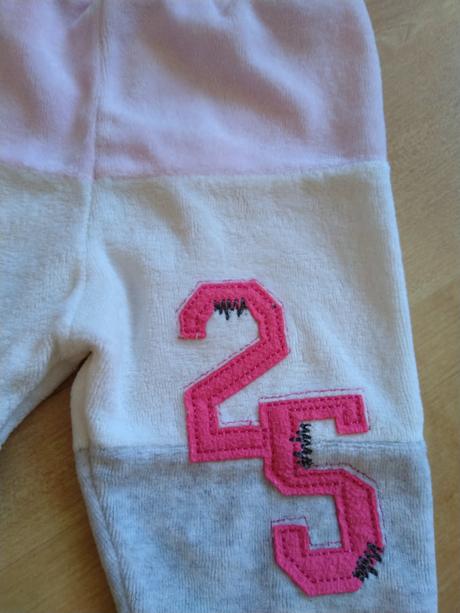 Mäkkučké tepláčiky super stav, 62