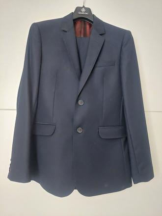 Chlapčenský oblek, 158