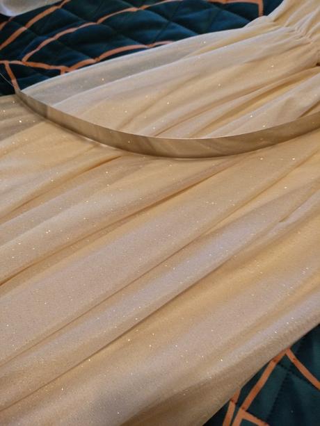 Spoločenské šaty, 40