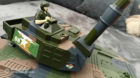 Tank + základňa, cca 33 cm, 