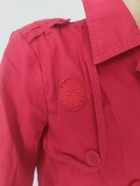 561 cervena bundicka, l