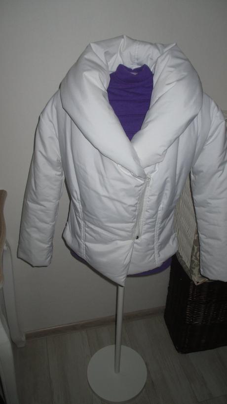Biela zimná bunda, s