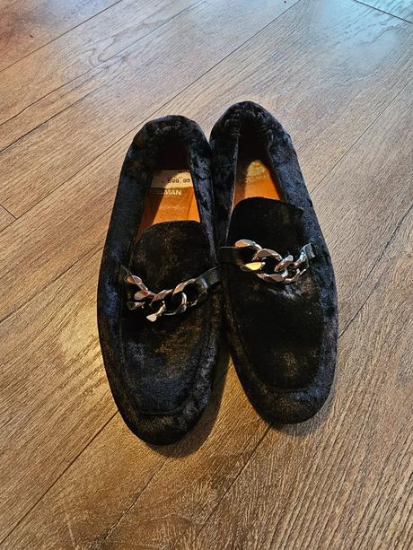 Semisove topanky, 40