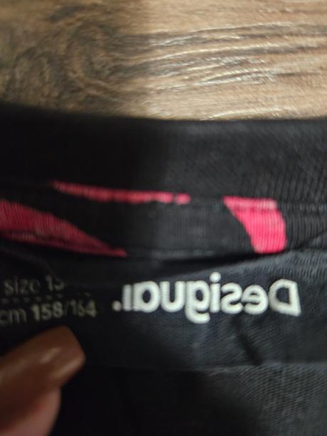 Tricko bez visacky, desigual,158