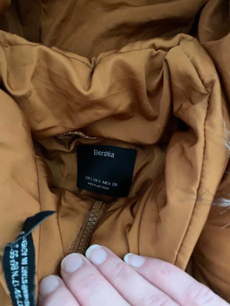Dámska bunda, bershka,s