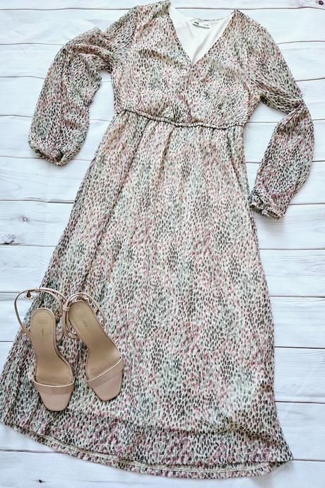 Pekné lahulinké šaty, sinsay,m