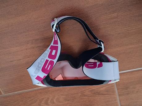 Lyžiarska prilba pre dievčatá, s