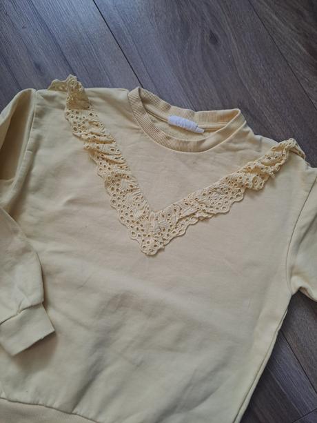 Volánikova mikina h&m, 122