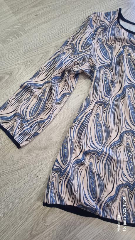 Top bluzka tricko so zlatym, 44