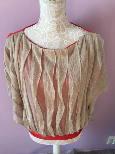 Krásna značková blúzka s, s