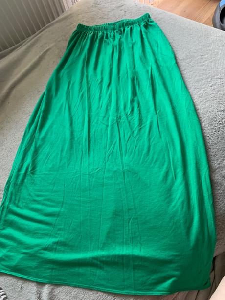 Dievcenska sukna, 158