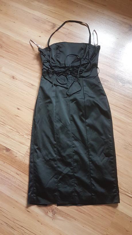 Nádherné šaty so šnurovačkou vzadu zn oasis, s