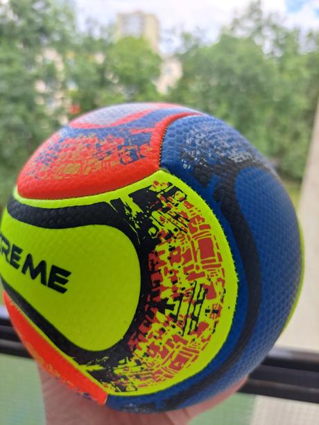 2 rovnake lopty do vody, 