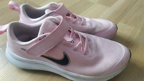 Ľahké tenisky, nike,35