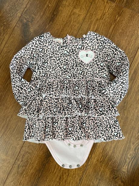 Guess body, guess,74