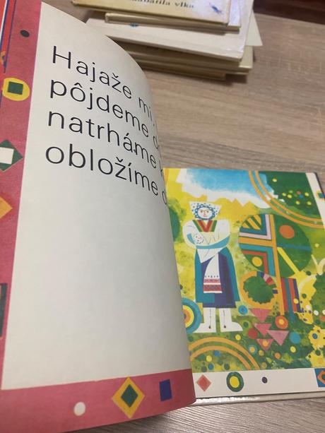 Beliže mi beli ľudové uspávanky spievanky,