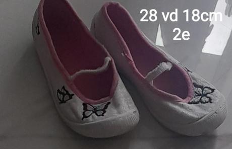 Balerinky s motylikmi, 28