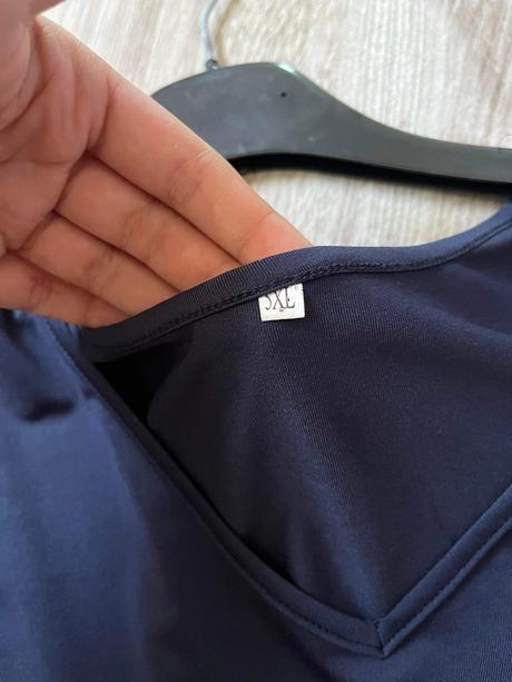 Pekné, nenosené šaty, 50