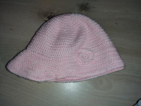 Nadherny pleteny klobučik 3-6 r., 110