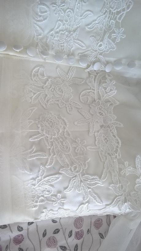 Svadobné šaty s čipkou v midi dĺžke, 42