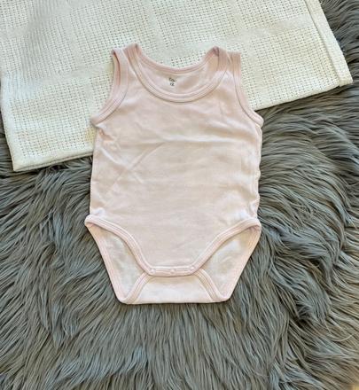 Dievčenské body svetlo ružové (12 mes.), 86