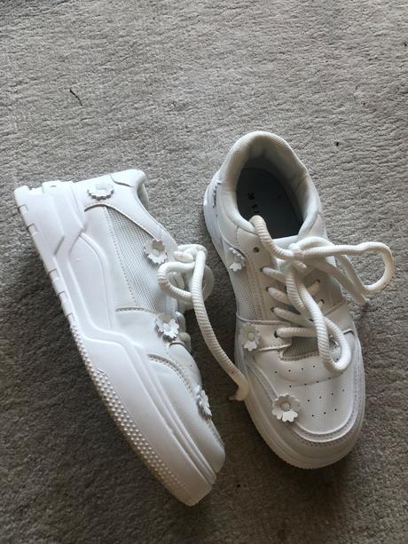 Botasky zn. sinsay, sinsay,38