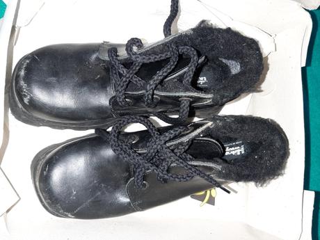 Kozusinove vysoke topanky 34, 34