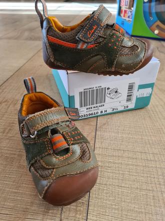 Prechodne kozene topanky, clarks,19