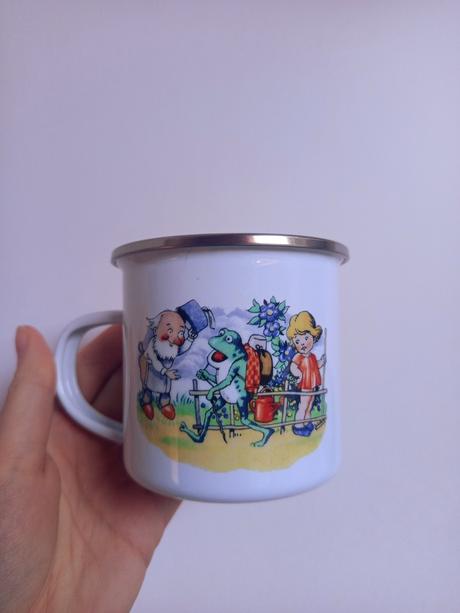 Smaltované hrnčeky s retro obrázkami, 