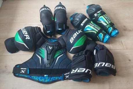 Vystroj hokwjova bauer x24, bauer,s