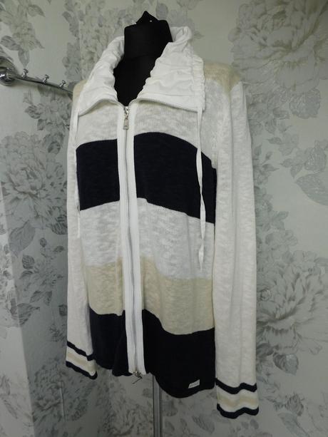 Luxusny damsky pleteny sveter, 42