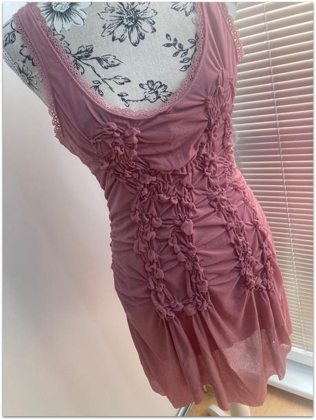 Asymetrické mini šaty s nazberaným efektom, zara,l