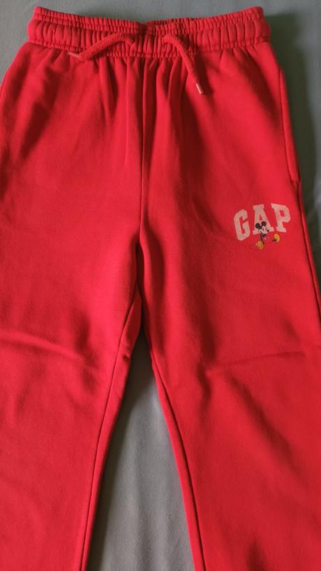 Tepláky disney, gap,122