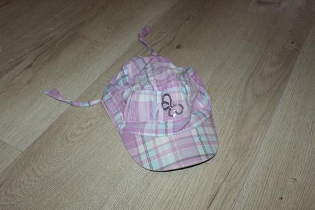 Letná šiltovka, 122