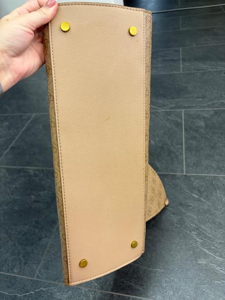 Kabelka guess bežová veľká, guess