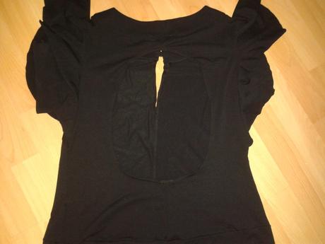 Zaujimavo strihane tricko asos, 44