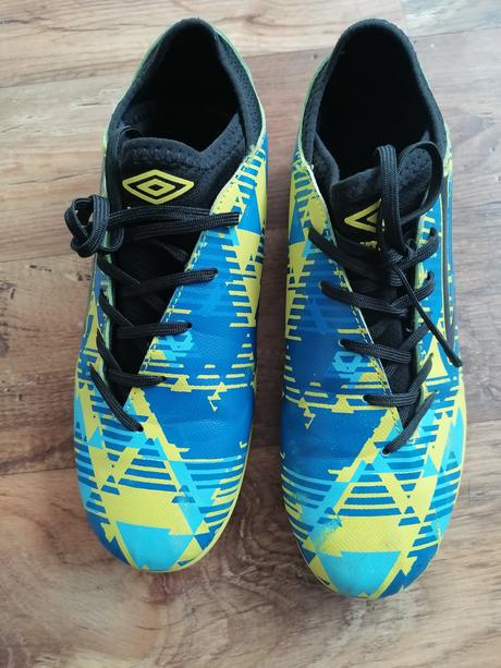 Halovky umbro, umbro,38