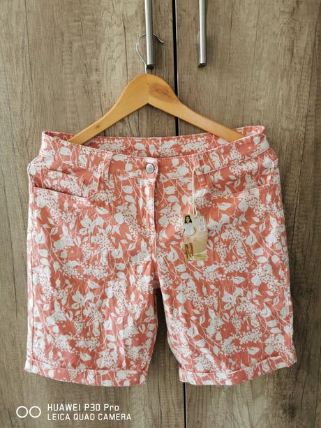 Dámske kraťasy, 38