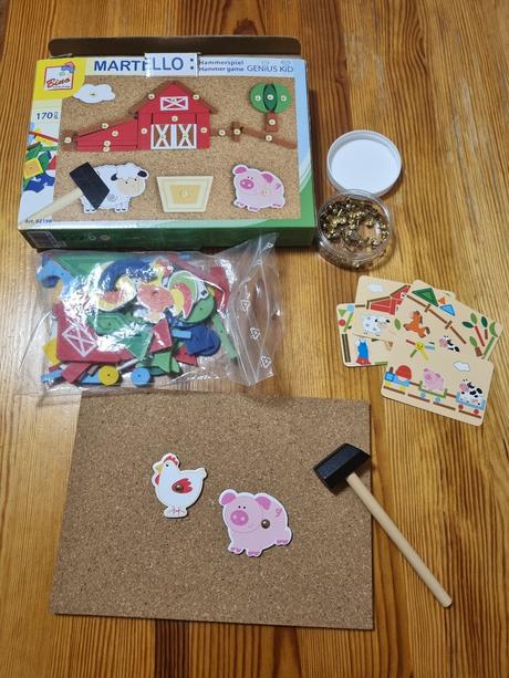 Drevena kreativna (zatlkanie klincekov) bino farma, 