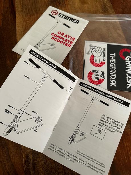 Kolobežka freestyle striker gravis l black, 