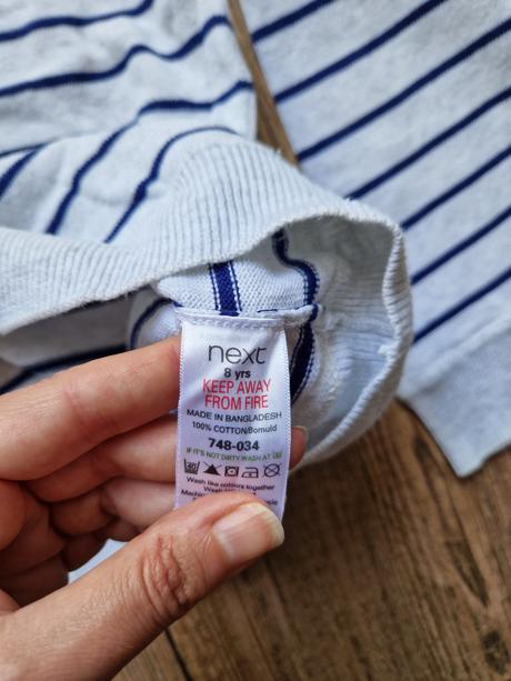 Next sveter, next,128