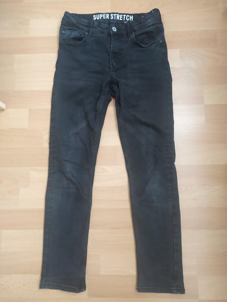 Čierne vyšúchané rifle, reserved,152