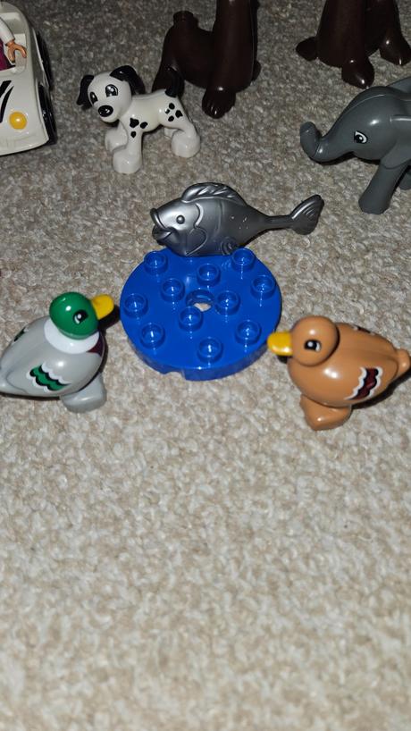 Lego duplo viac ako 120 dielov, zvierata, postavič, 