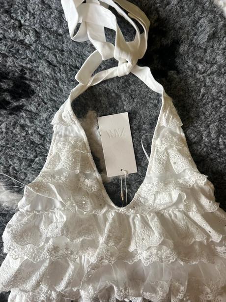 Biely volánový  crop top viazanie okolo krku zara, zara,m