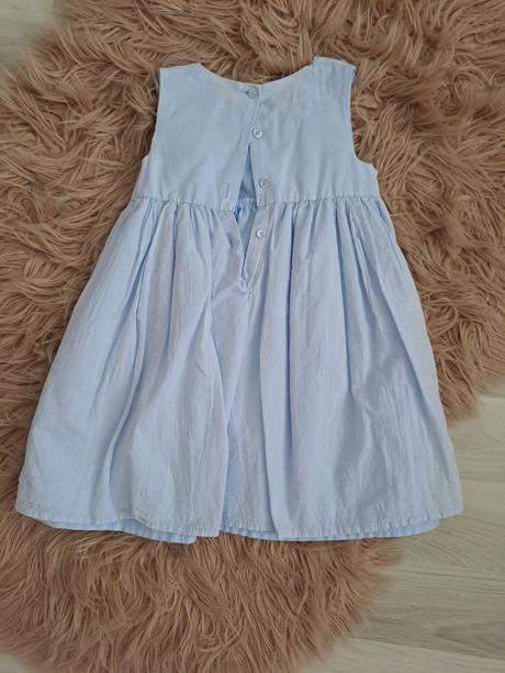 Rozkošné šatičky, 98