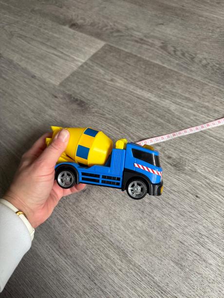 Autíčko domiešavač,